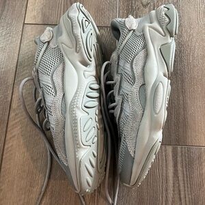 Adidas Women's Ozweego Low Charcoal Gray Sneakers Women 7.5 / Men 6.5